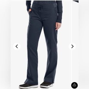 GREY’S ANATOMY DESTINATION 6 POCKET CARGO PANTS SIZE MEDIUM